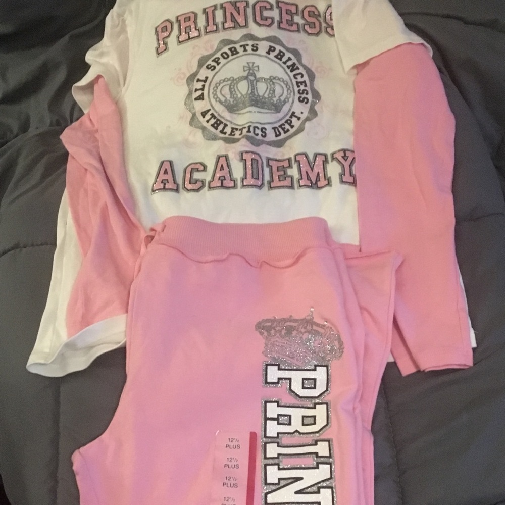 Woman’s pajamas